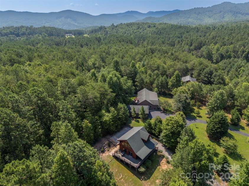 599 Shoal Creek Trail, Nebo, NC 28761.  MLS# CAR4280123, YatesRealty ID 27064. 