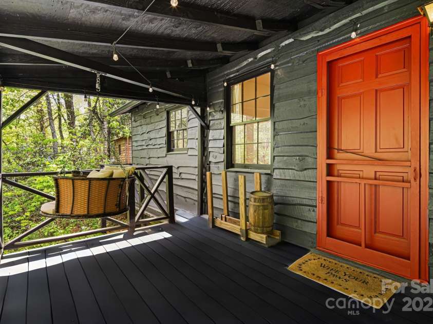 83 Snowy Cove Lane, Black Mountain, NC 28711.  MLS# CAR4255677, YatesRealty ID 27065. 