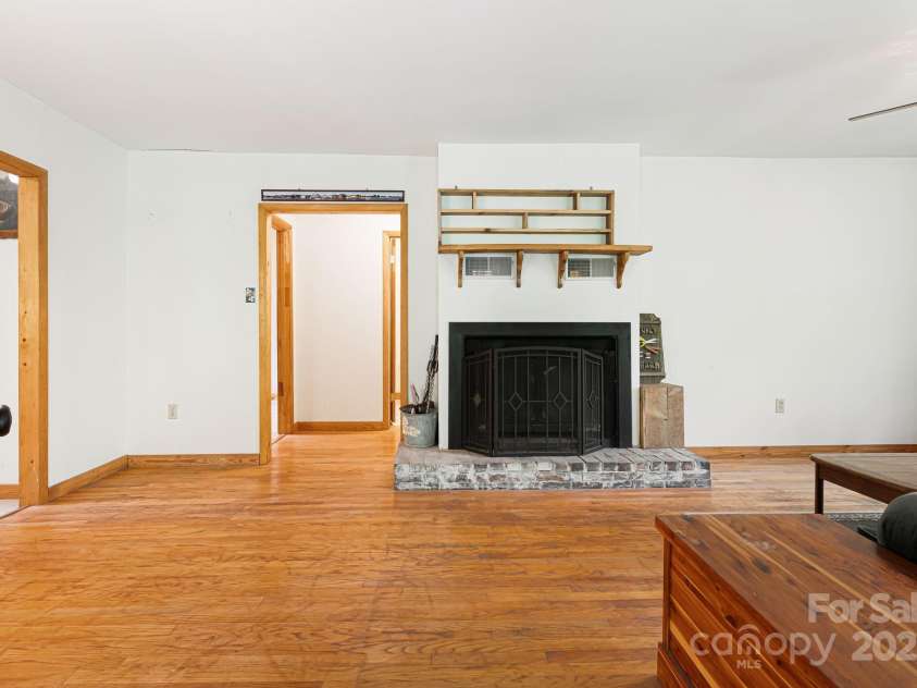 83 Snowy Cove Lane, Black Mountain, NC 28711.  MLS# CAR4255677, YatesRealty ID 27065. 