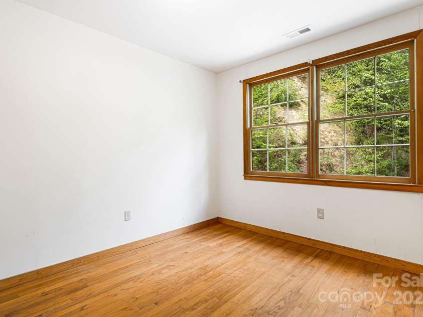 83 Snowy Cove Lane, Black Mountain, NC 28711.  MLS# CAR4255677, YatesRealty ID 27065. Bedroom 2