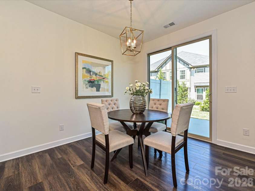 9238 Glenburn Lane, Charlotte, NC 28278.  MLS# CAR4369234, YatesRealty ID 27065. Dining Area