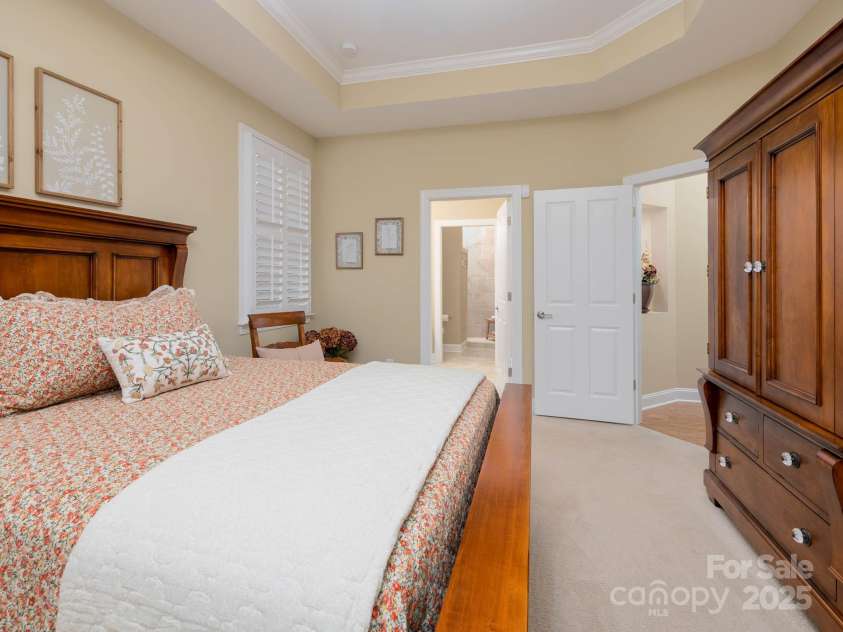 14914 Dewpoint Place, Huntersville, NC 28078.  MLS# CAR4279093, YatesRealty ID 27066. Primary suite.