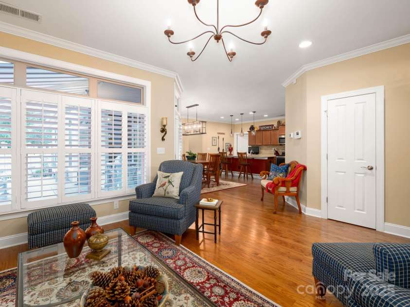 14914 Dewpoint Place, Huntersville, NC 28078.  MLS# CAR4279093, YatesRealty ID 27066. Pristine engineered hardwoods in a lovely medium brown throughout most of the main level.