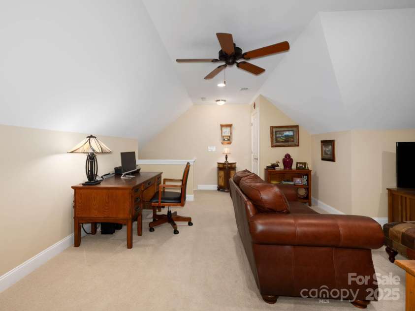 14914 Dewpoint Place, Huntersville, NC 28078.  MLS# CAR4279093, YatesRealty ID 27066. Upstairs.