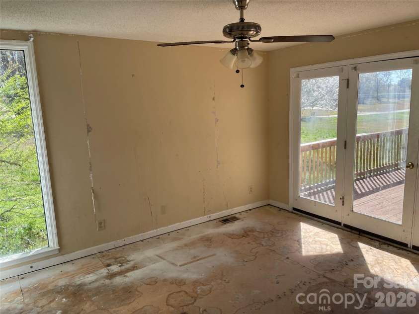 6174 Center Grove Road, Kershaw, SC 29067.  MLS# CAR4358786, YatesRealty ID 27066. 