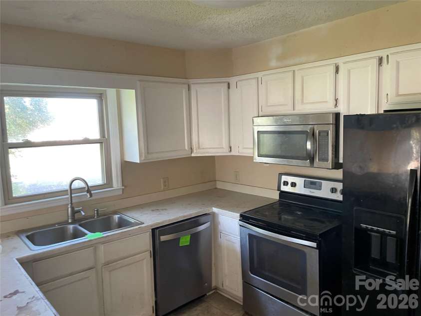6174 Center Grove Road, Kershaw, SC 29067.  MLS# CAR4358786, YatesRealty ID 27066. 