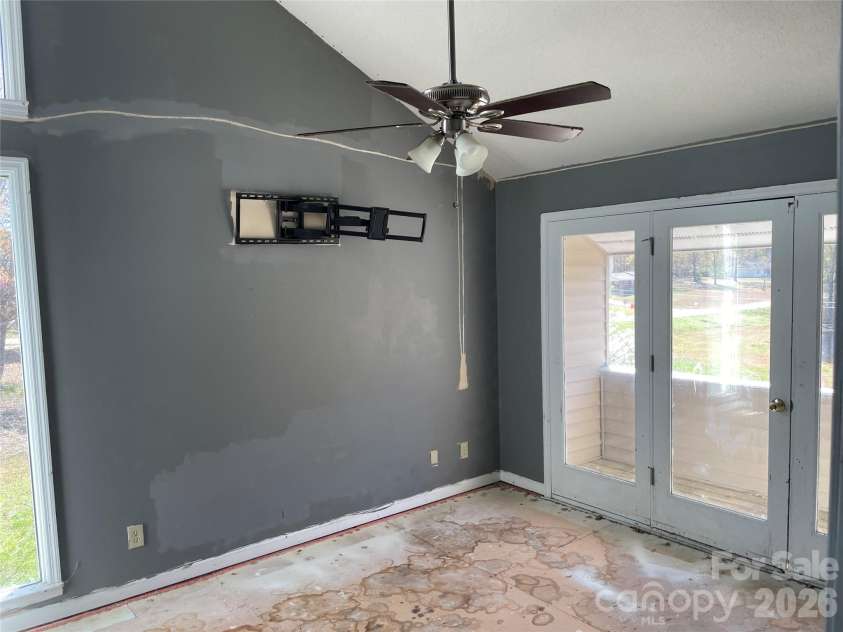 6174 Center Grove Road, Kershaw, SC 29067.  MLS# CAR4358786, YatesRealty ID 27066. 