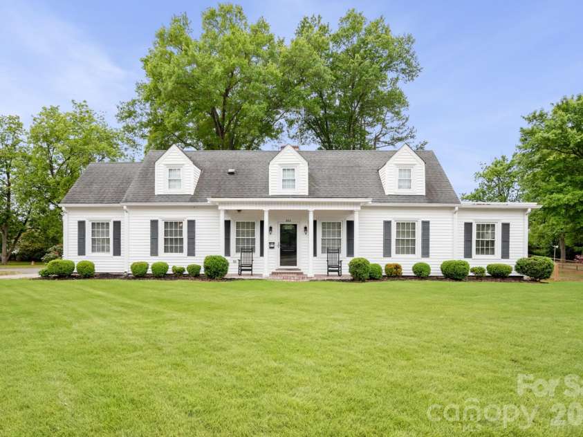 511 Rice Street, Landis, NC 28088.  MLS# CAR4378246, YatesRealty ID 27067. 