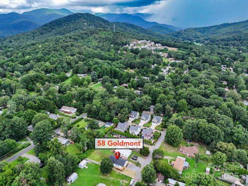 58 Goldmont Street, Black Mountain, NC 28711.  MLS# CAR4261245, YatesRealty ID 27067. 