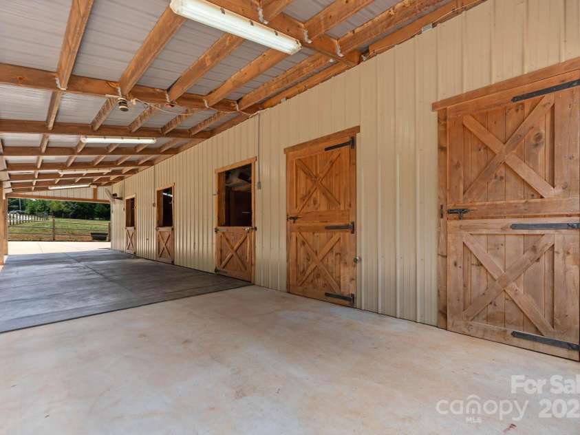 1363 John Cline Court, Lincolnton, NC 28092.  MLS# CAR4238099, YatesRealty ID 2707. 