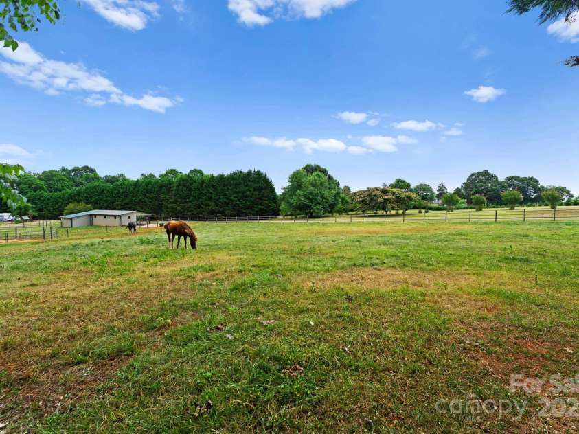 1363 John Cline Court, Lincolnton, NC 28092.  MLS# CAR4238099, YatesRealty ID 2707. 