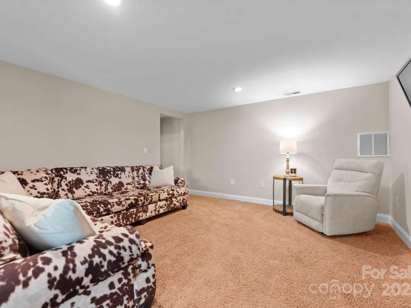 1363 John Cline Court, Lincolnton, NC 28092.  MLS# CAR4238099, YatesRealty ID 2707. Basement