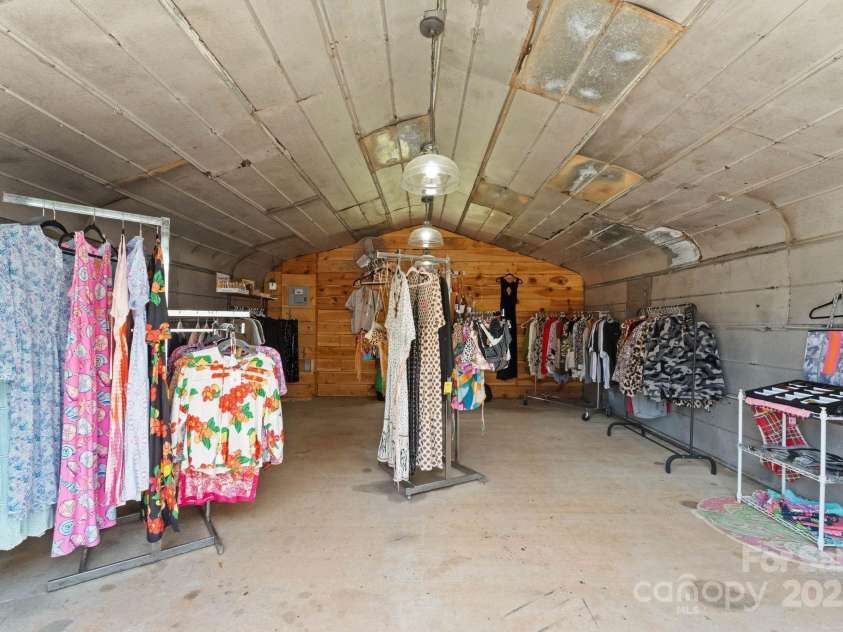 1363 John Cline Court, Lincolnton, NC 28092.  MLS# CAR4238099, YatesRealty ID 2707. Show room boutique