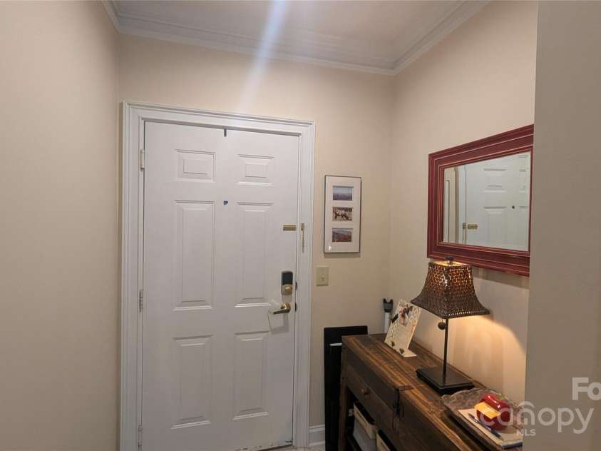 91 Glenview Lane, Maggie Valley, NC 28751.  MLS# CAR4312571, YatesRealty ID 2707. Entryway and drop zone