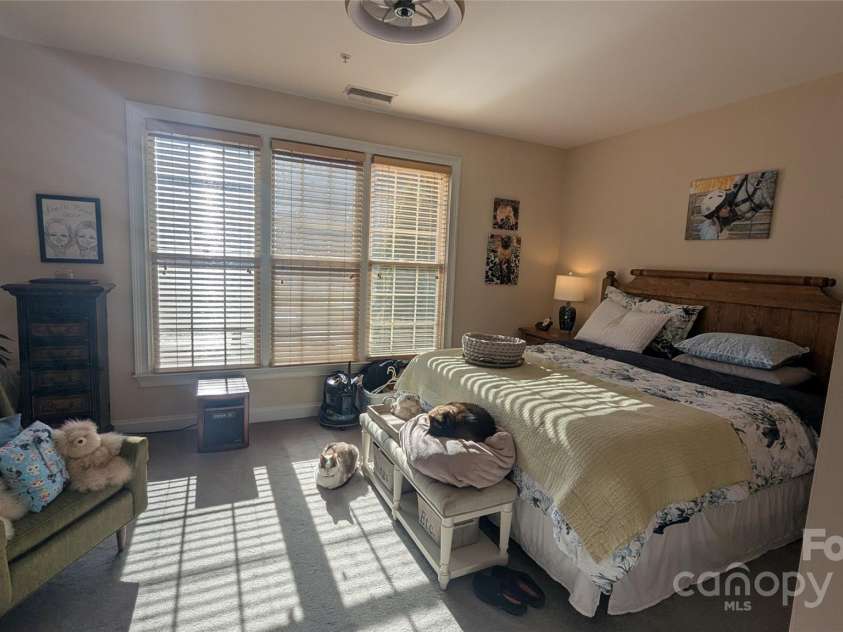 91 Glenview Lane, Maggie Valley, NC 28751.  MLS# CAR4312571, YatesRealty ID 2707. Primary Suite