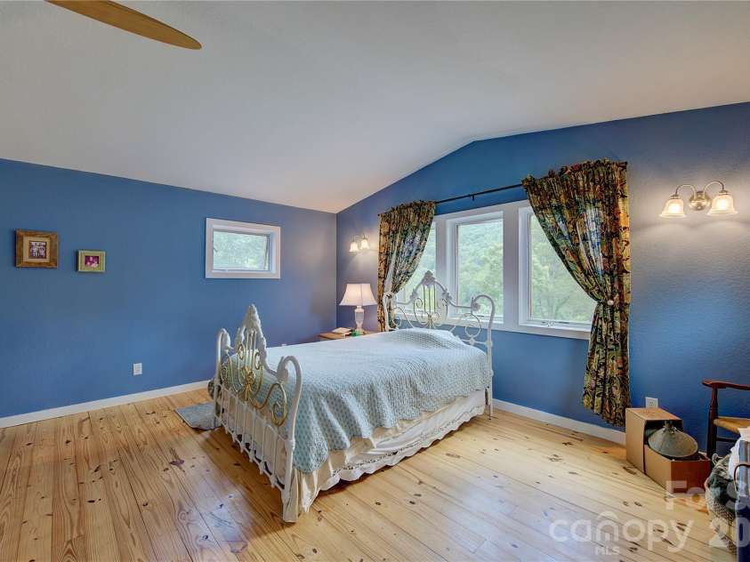 2825 Harrell Hill Road, Bakersville, NC 28705.  MLS# CAR4396417, YatesRealty ID 27070. 