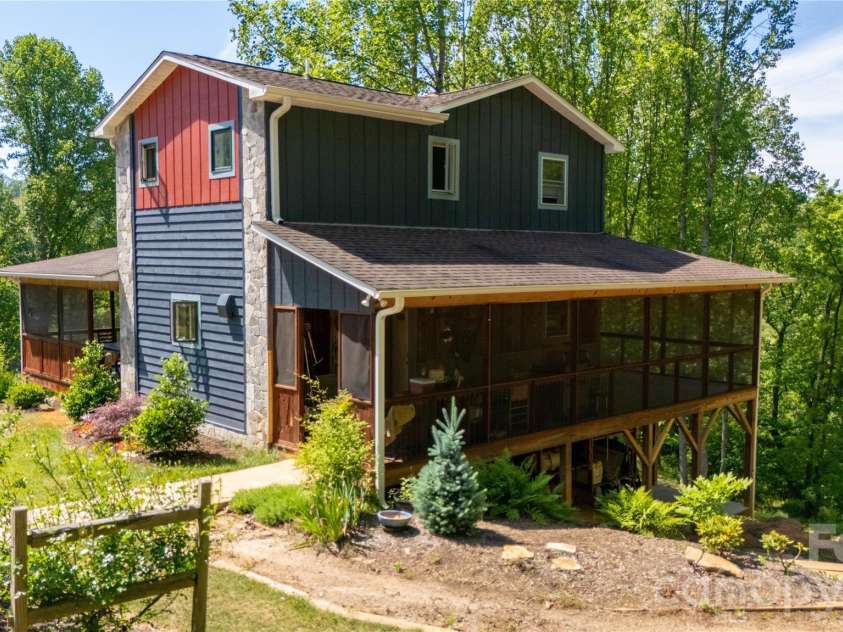 2825 Harrell Hill Road, Bakersville, NC 28705.  MLS# CAR4396417, YatesRealty ID 27070. 