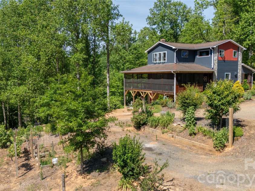 2825 Harrell Hill Road, Bakersville, NC 28705.  MLS# CAR4396417, YatesRealty ID 27070. 