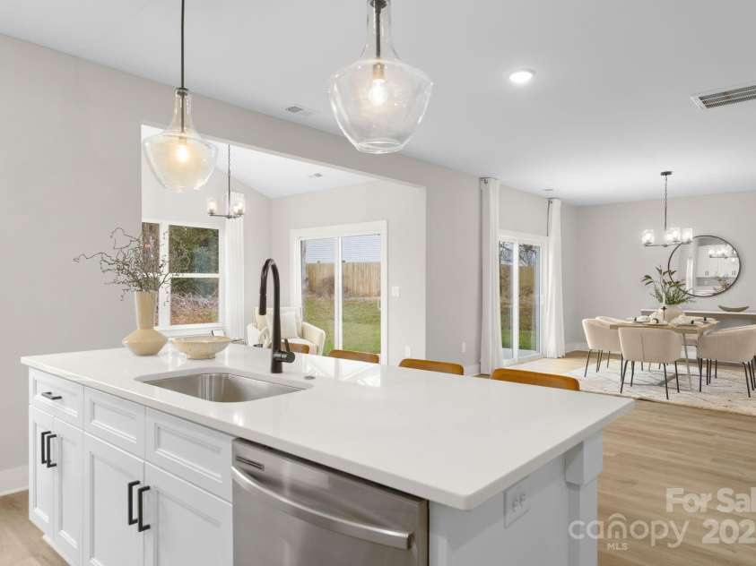 5319 Carden Drive, Charlotte, NC 28227.  MLS# CAR4196419, YatesRealty ID 27070. Primary Bedroom