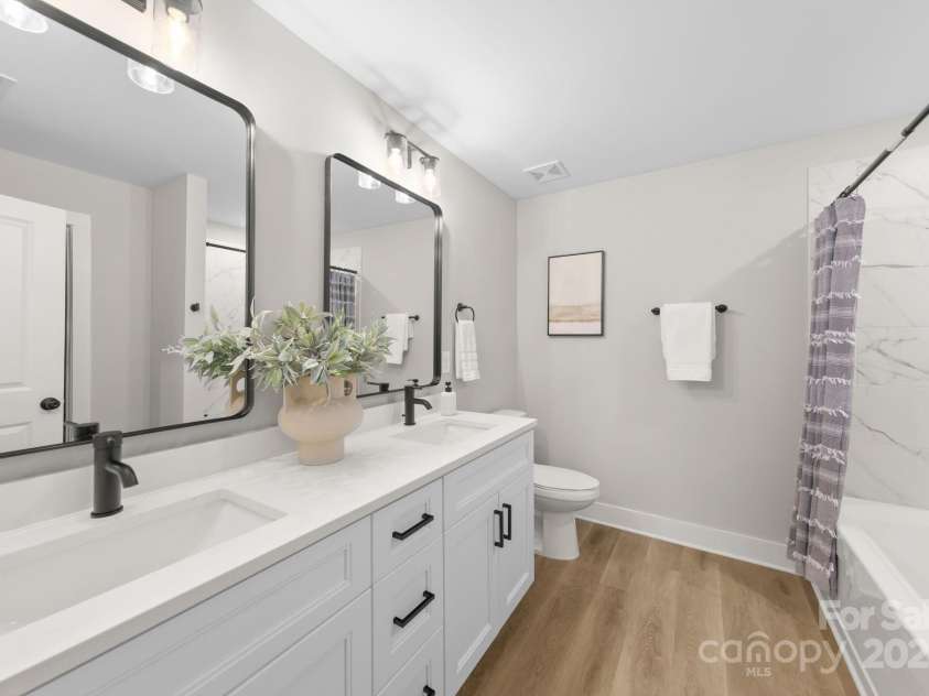 5319 Carden Drive, Charlotte, NC 28227.  MLS# CAR4196419, YatesRealty ID 27070. Secondary bedroom