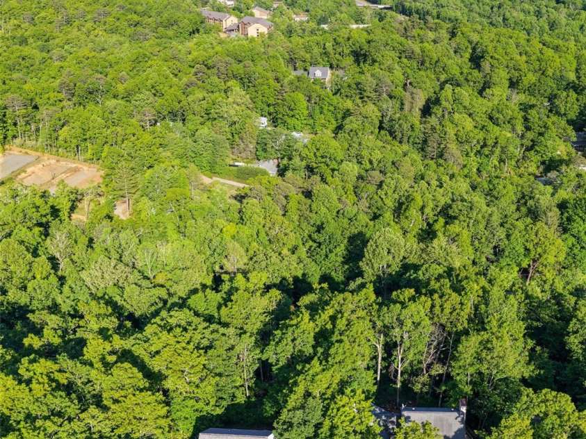 11 Starlight Drive, Black Mountain, NC 28711.  MLS# CAR4357278, YatesRealty ID 27071. 