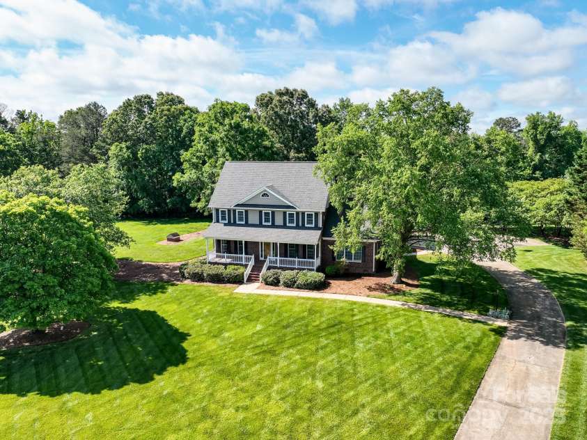 4628 Dovefield Lane, Kannapolis, NC 28081.  MLS# CAR4256683, YatesRealty ID 27071. 