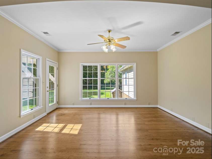 4628 Dovefield Lane, Kannapolis, NC 28081.  MLS# CAR4256683, YatesRealty ID 27071. 