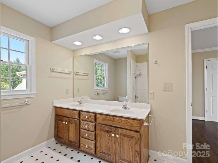 4628 Dovefield Lane, Kannapolis, NC 28081.  MLS# CAR4256683, YatesRealty ID 27071. 