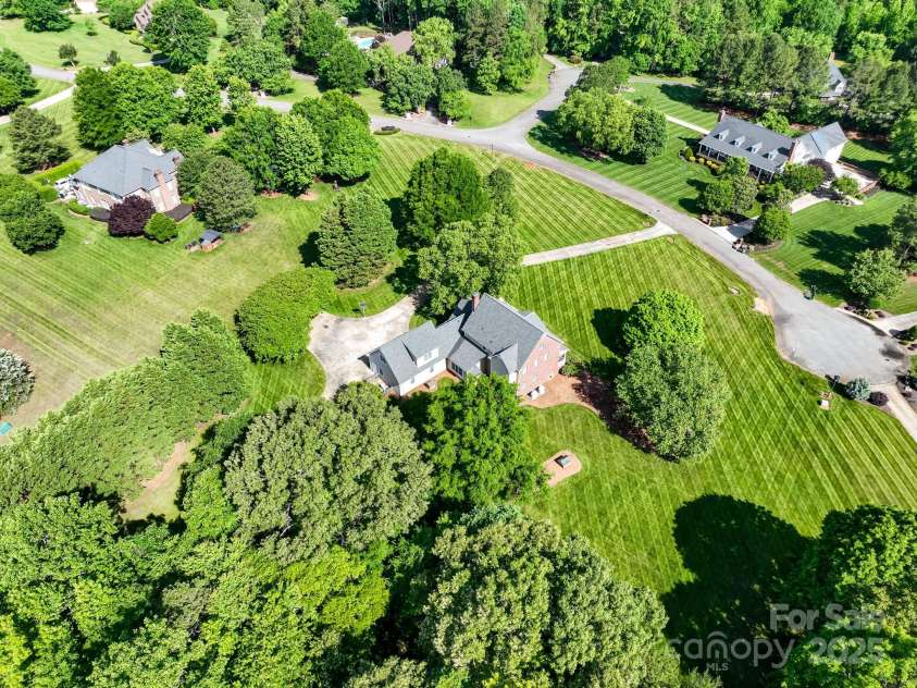 4628 Dovefield Lane, Kannapolis, NC 28081.  MLS# CAR4256683, YatesRealty ID 27071. 