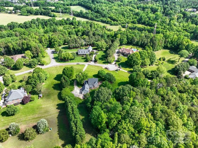 4628 Dovefield Lane, Kannapolis, NC 28081.  MLS# CAR4256683, YatesRealty ID 27071. 