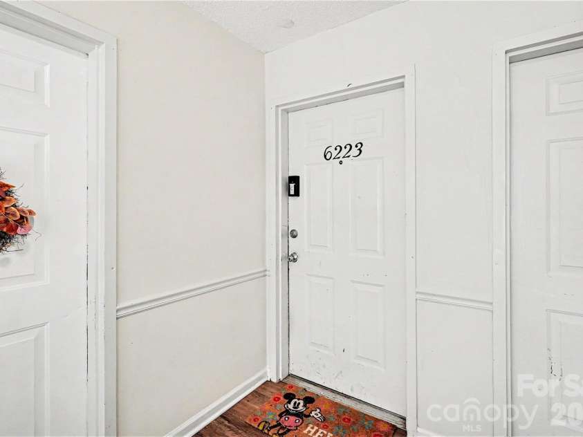6223 Rosecroft Drive, Charlotte, NC 28215.  MLS# CAR4387819, YatesRealty ID 27072. 