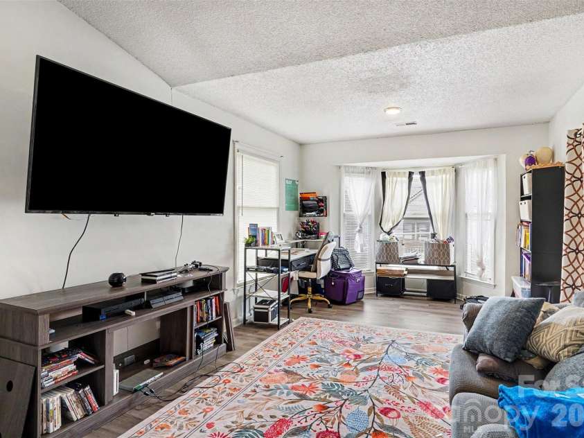 6223 Rosecroft Drive, Charlotte, NC 28215.  MLS# CAR4387819, YatesRealty ID 27072. 