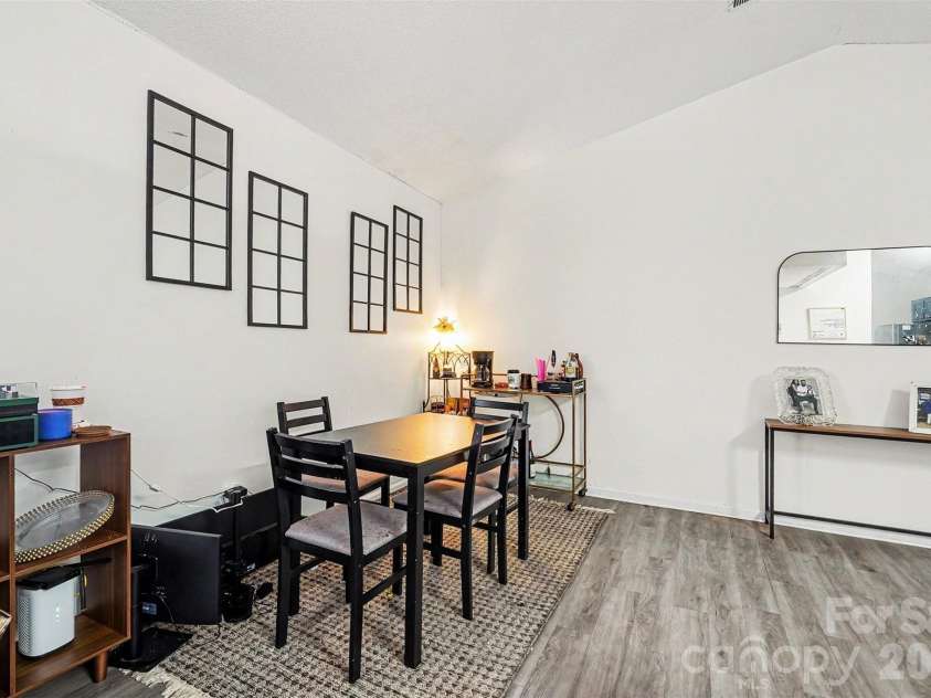 6223 Rosecroft Drive, Charlotte, NC 28215.  MLS# CAR4387819, YatesRealty ID 27072. 