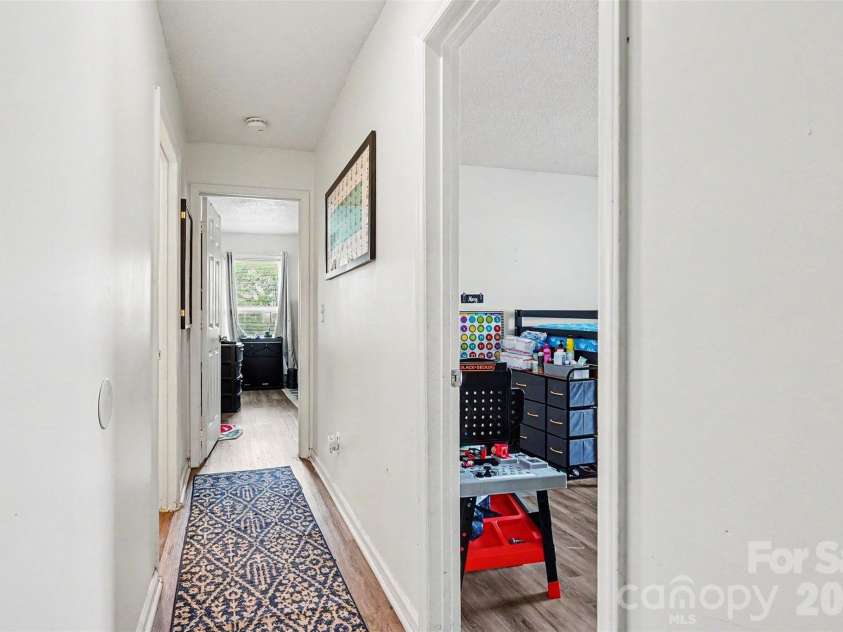 6223 Rosecroft Drive, Charlotte, NC 28215.  MLS# CAR4387819, YatesRealty ID 27072. 
