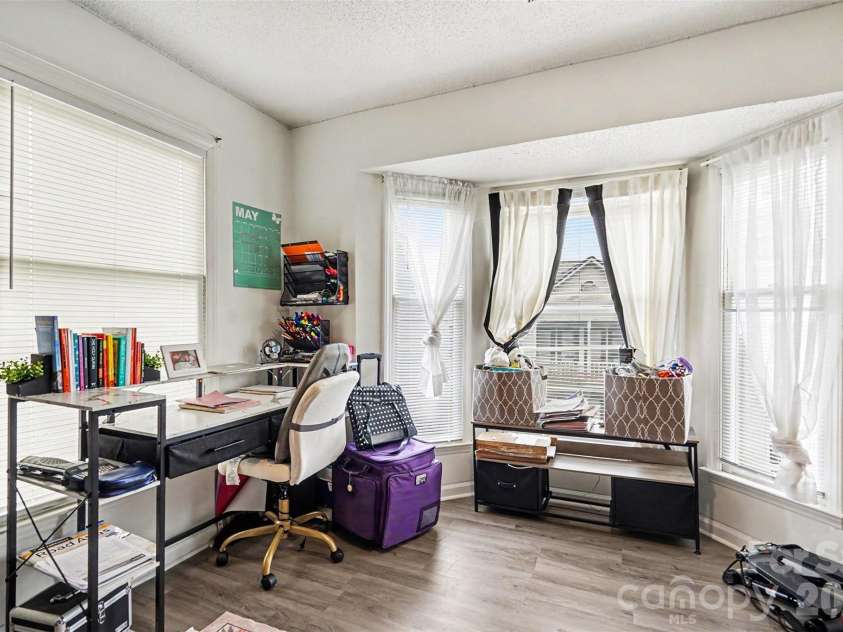 6223 Rosecroft Drive, Charlotte, NC 28215.  MLS# CAR4387819, YatesRealty ID 27072. 