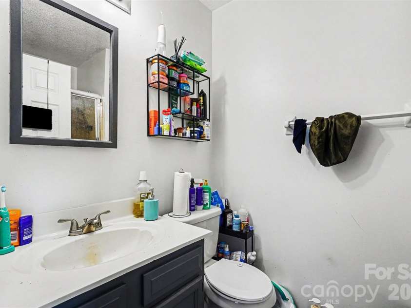 6223 Rosecroft Drive, Charlotte, NC 28215.  MLS# CAR4387819, YatesRealty ID 27072. 