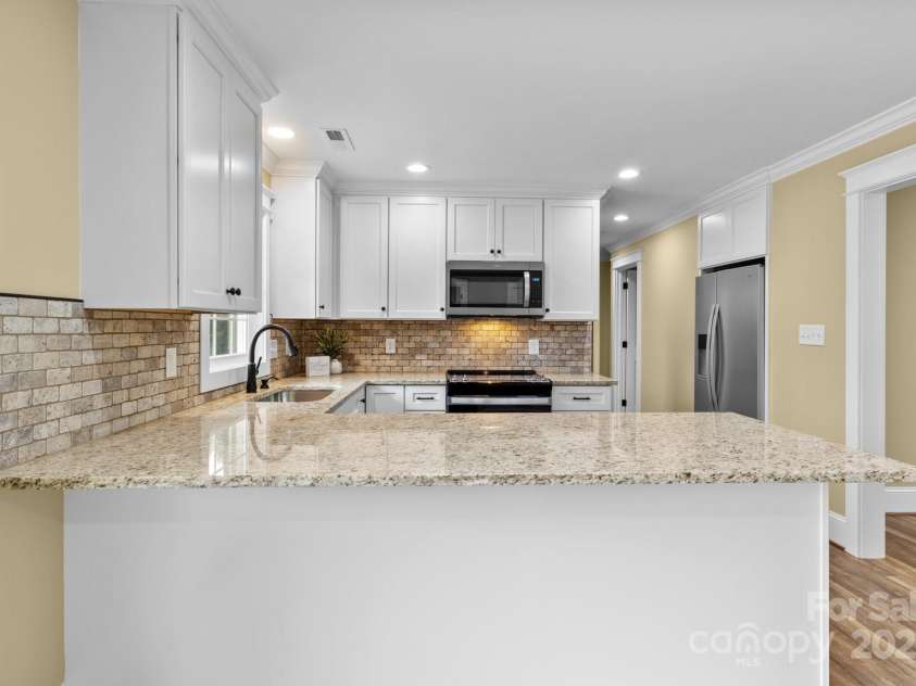 893 Chief Thomas Road, Harmony, NC 28634.  MLS# CAR4278148, YatesRealty ID 27073. 