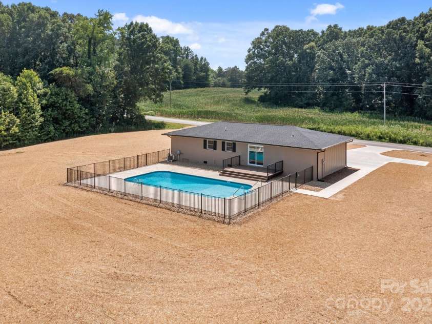 893 Chief Thomas Road, Harmony, NC 28634.  MLS# CAR4278148, YatesRealty ID 27073. 