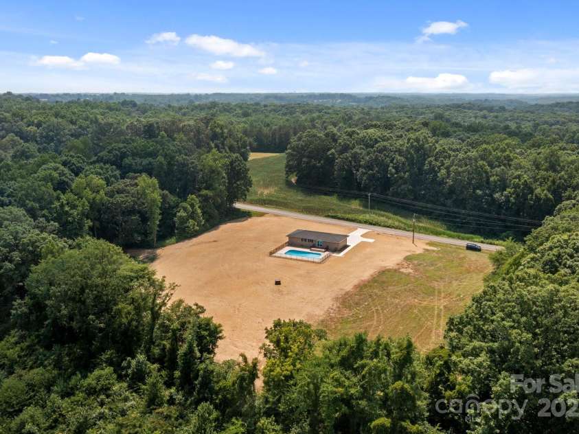 893 Chief Thomas Road, Harmony, NC 28634.  MLS# CAR4278148, YatesRealty ID 27073. 