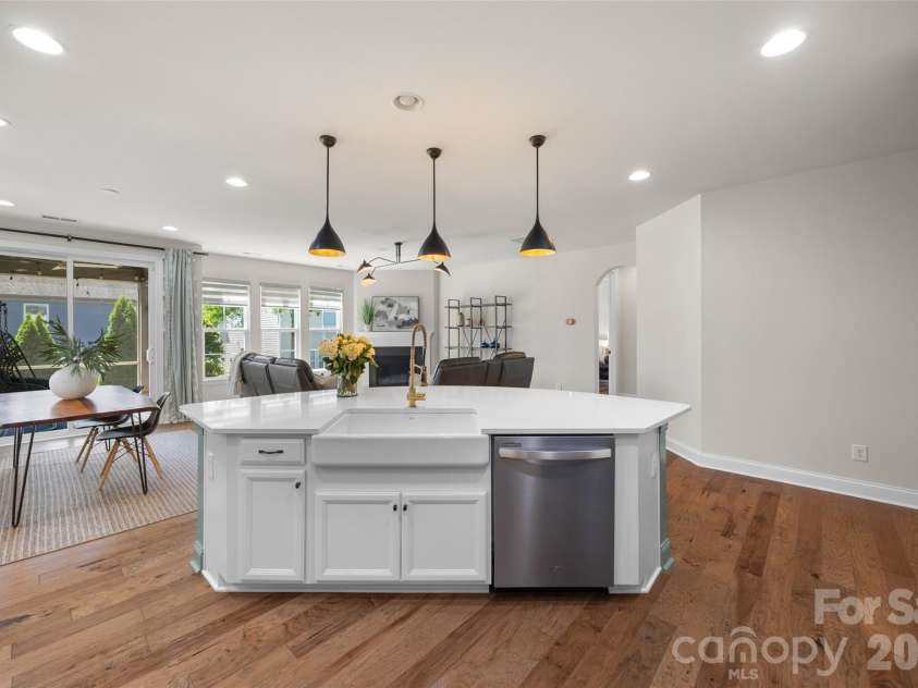 748 Garrett Green Way, Fort Mill, SC 29715.  MLS# CAR4378100, YatesRealty ID 27074. 