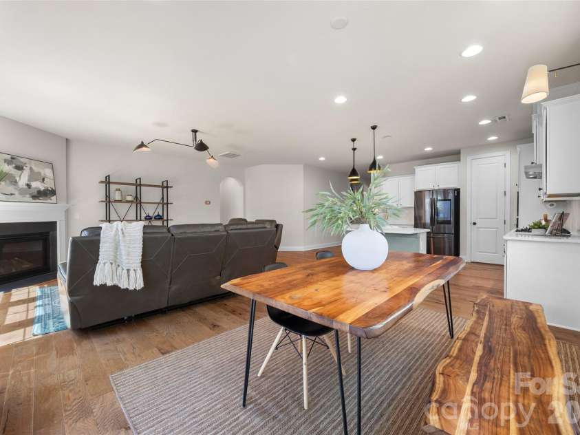 748 Garrett Green Way, Fort Mill, SC 29715.  MLS# CAR4378100, YatesRealty ID 27074. 