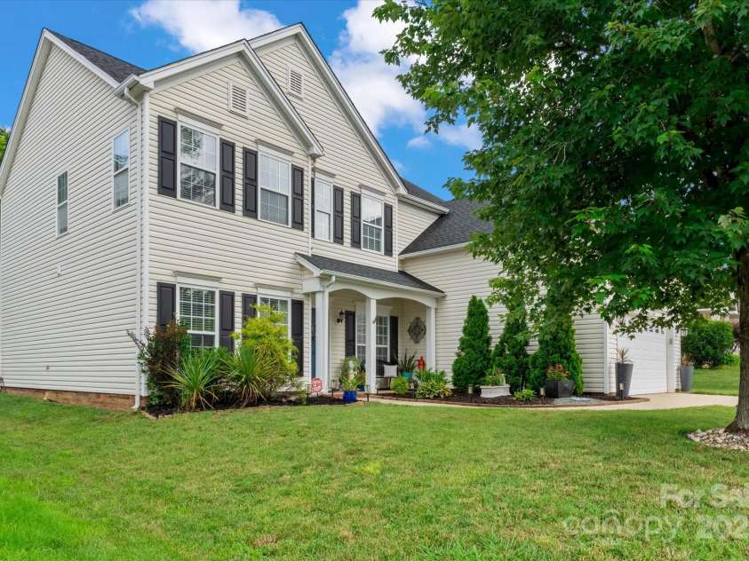 14127 Northridge Drive, Charlotte, NC 28269.  MLS# CAR4280367, YatesRealty ID 27075. 