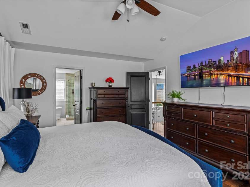 14127 Northridge Drive, Charlotte, NC 28269.  MLS# CAR4280367, YatesRealty ID 27075. 