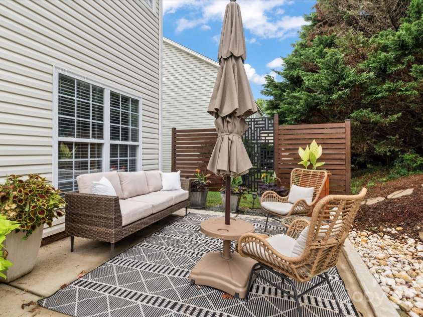 14127 Northridge Drive, Charlotte, NC 28269.  MLS# CAR4280367, YatesRealty ID 27075. 