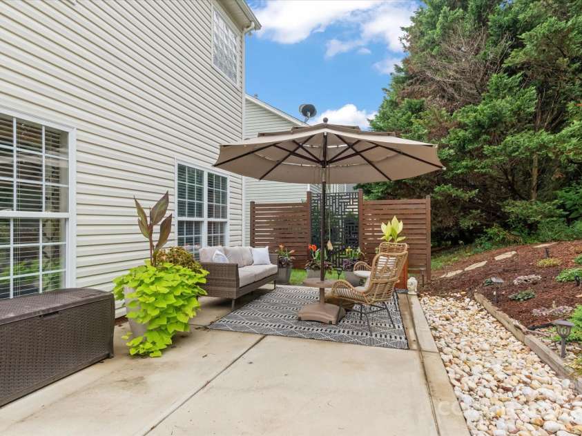 14127 Northridge Drive, Charlotte, NC 28269.  MLS# CAR4280367, YatesRealty ID 27075. 