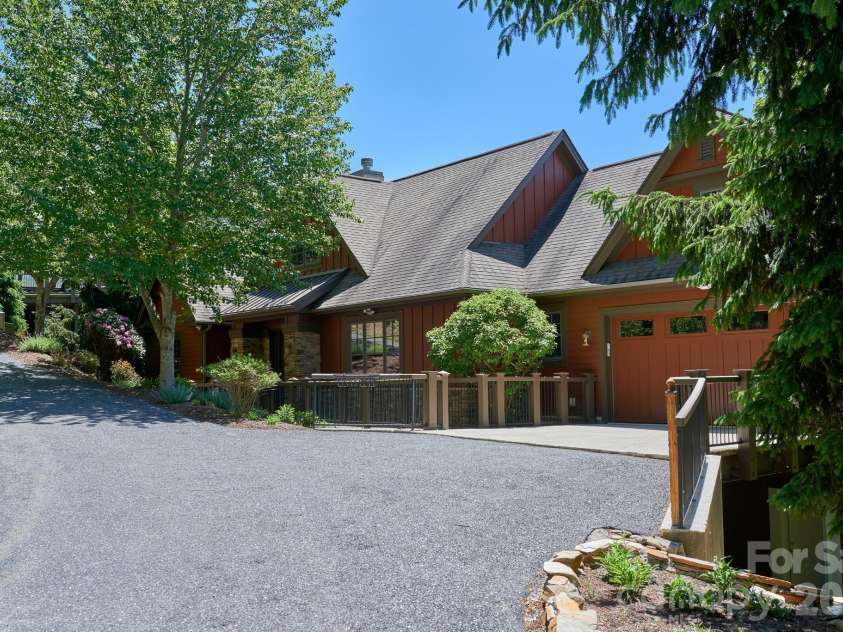427 Spring Rock Road, Burnsville, NC 28714.  MLS# CAR4379071, YatesRealty ID 27075. Welcome Home!