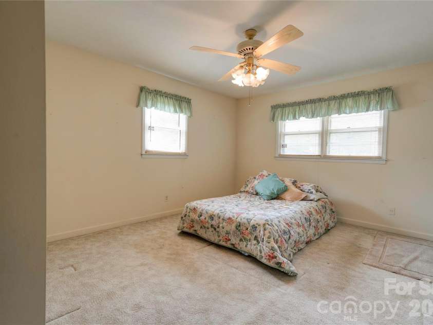 713 Pleasant Drive, Shelby, NC 28152.  MLS# CAR4355579, YatesRealty ID 27076. Bedroom 3