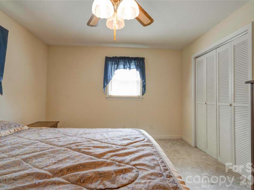713 Pleasant Drive, Shelby, NC 28152.  MLS# CAR4355579, YatesRealty ID 27076. Primary Bedroom