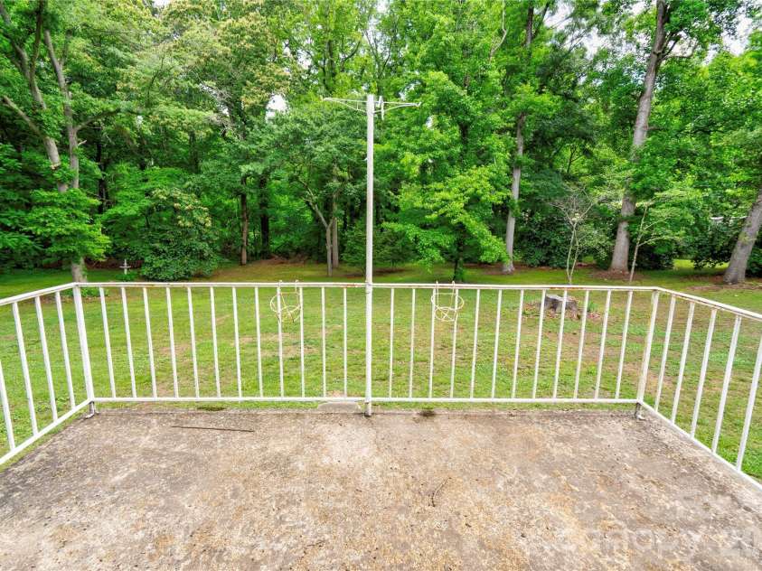 713 Pleasant Drive, Shelby, NC 28152.  MLS# CAR4355579, YatesRealty ID 27076. Rear Deck