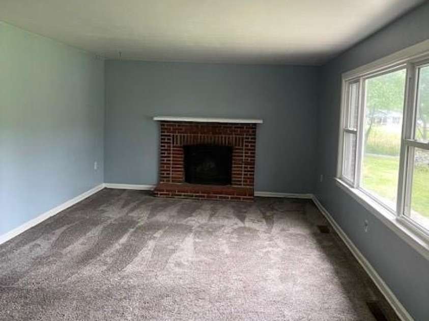 93 Rockwood Road, Canton, NC 28716.  MLS# CAR4270667, YatesRealty ID 27076. 